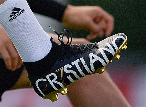 Cristiano Ronaldo Shoes (1) 